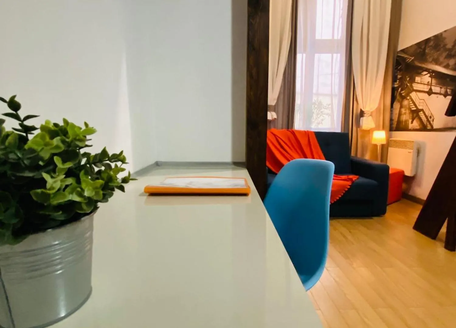 Krakow Apartments & Rooms