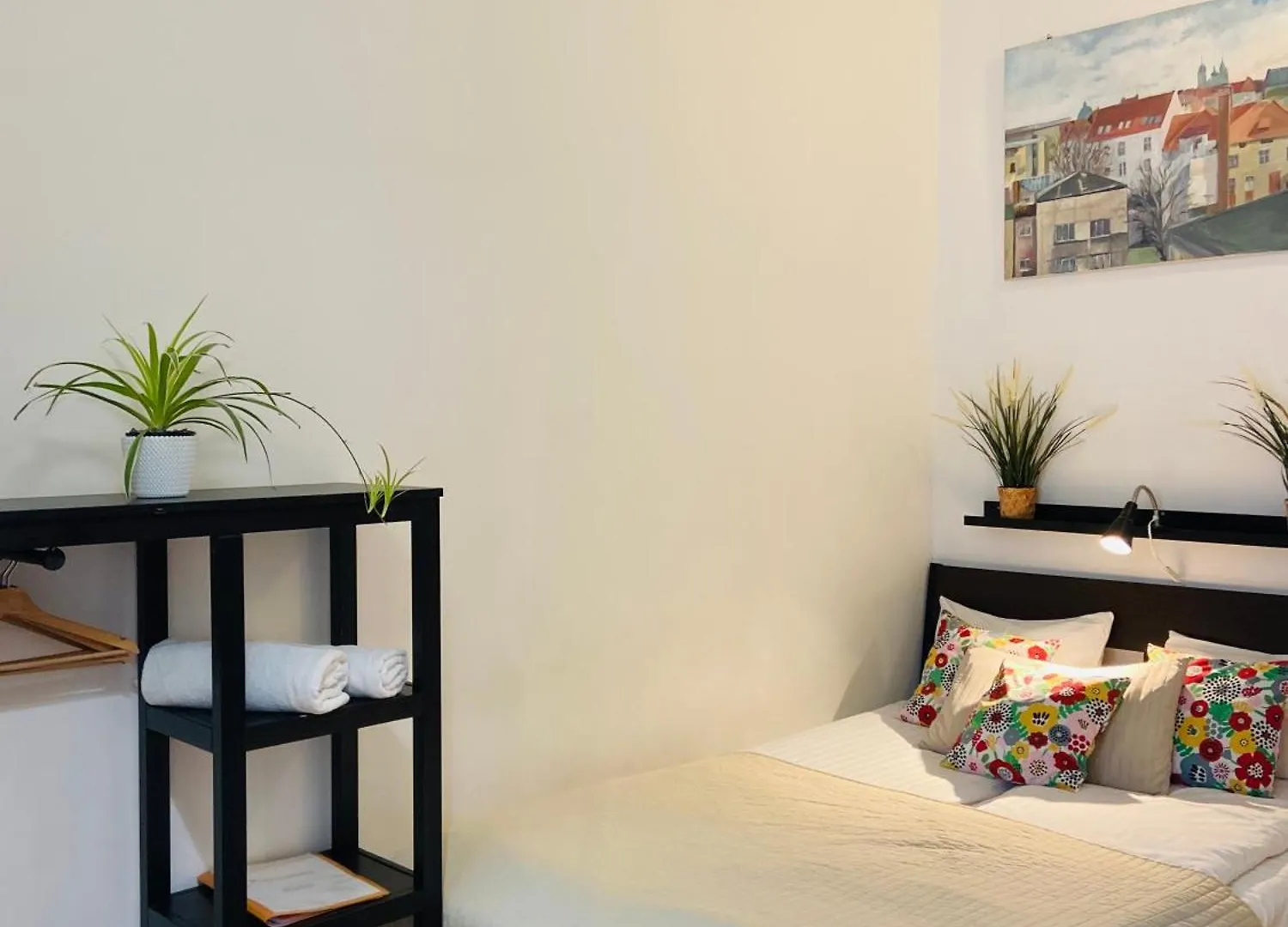 Krakow Apartments & Rooms