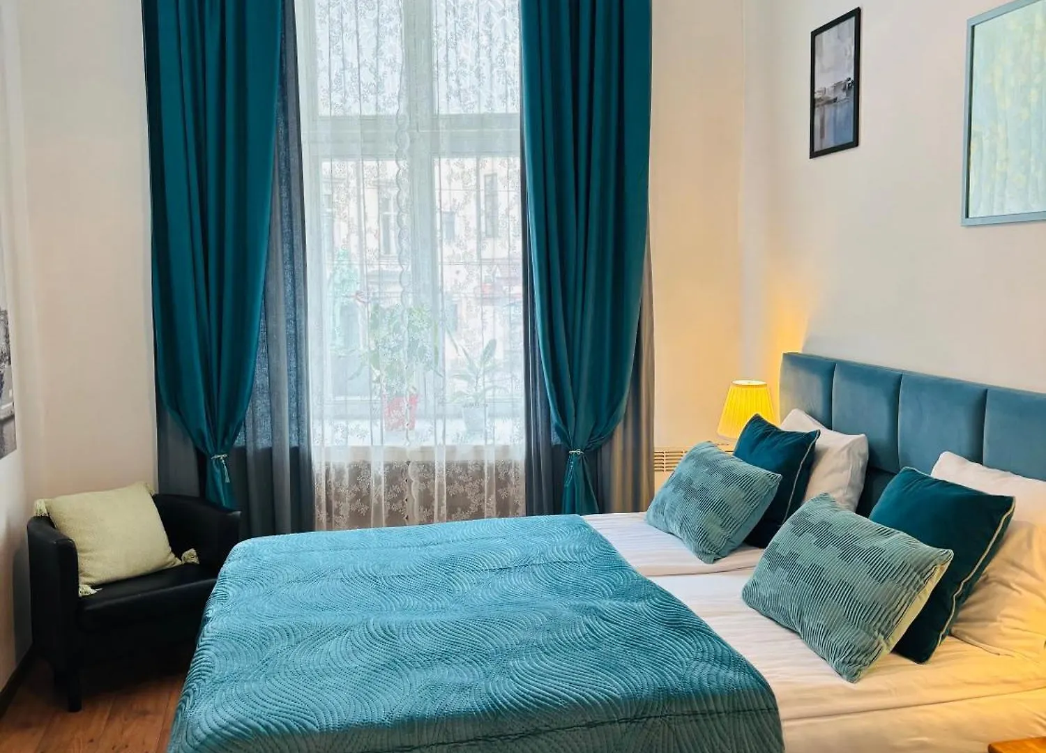 Krakow Apartments & Rooms