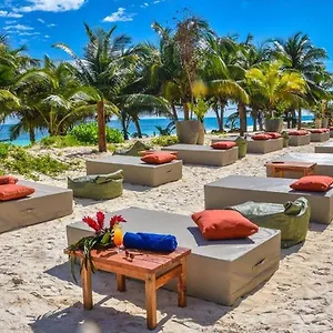 Mia Beachfront - Ocean View And Club 4*, Tulum Meksyk